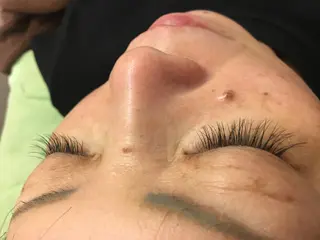 マツエク・マツパ ヘアーインスタジオディアーズ所属・仁平 千賀子のマツエク・マツパデザイン