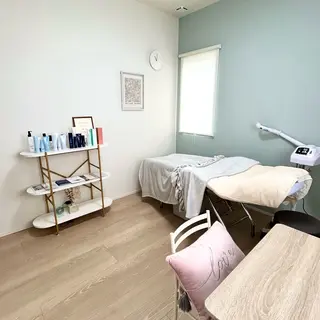 and R 男女 脱毛、毛穴サロンのエステ・リラクイメージ