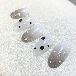 ネイル 森田 菜月のネイルデザイン