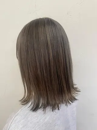 ミディアム 関根 沙季のヘアスタイル