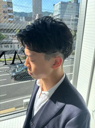ショート パーマ メンズ 穐田 航のヘアスタイル