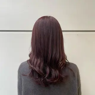 ミディアム カラー 渡辺 優菜のヘアスタイル