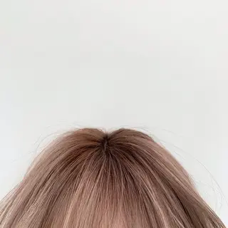 ミディアム カラー 🩵ハイトーン 美咲🩵のヘアスタイル