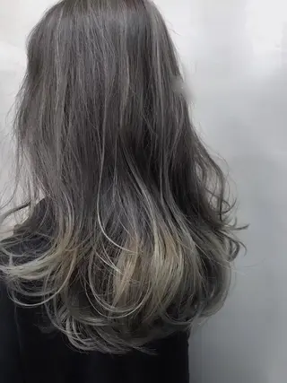 ミディアム カラー 瀬尾 加寿馬のヘアスタイル