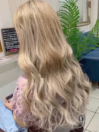 ロング カラー ヘアアレンジ Device ディバイスのヘアスタイル