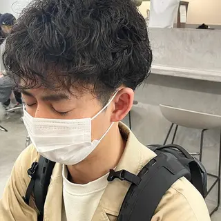 ショート パーマ メンズ パーマ、ボブ、透明感 カラー、小須田ゆあのヘアスタイル