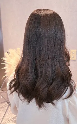 ロング Zina福岡天神 寺倉幸歩のヘアスタイル