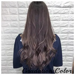 ロング カラー EGAO所属・yuuka🌻 ハイライト/艶カラーのヘアスタイル