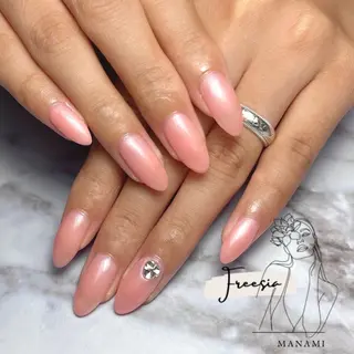 ネイル freesia Manamiのネイルデザイン