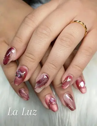 ネイル 小川 真里奈のネイルデザイン