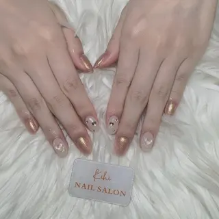 ネイル 💕鈴木ユリ パラジェル/オフ無料のネイルデザイン