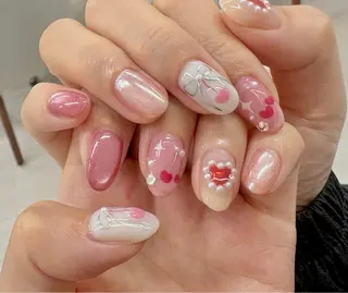 ネイル 夏 目のネイルデザイン