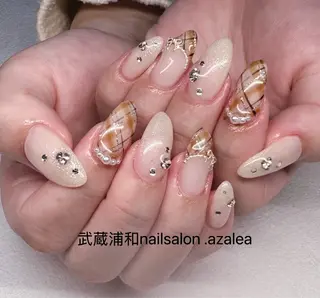 ネイル R inのネイルデザイン