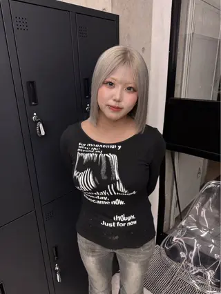カラー 和木坂 日美のヘアスタイル