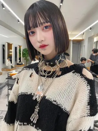 ショート カラー センターパート/ 暖色カラーayuのヘアスタイル