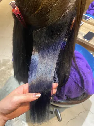 ロング diar／Saori 透明感カラー🤍のヘアスタイル