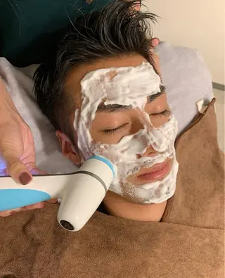 T. NAOKIの眉毛・アイブロウイメージ