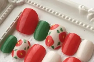 ネイル ゲン レイカのネイルデザイン