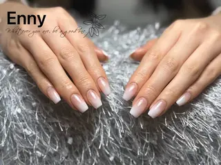 ネイル エニ キラのネイルデザイン