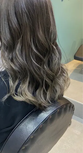 カラー hair salon Ranun (ヘアサロン ラナン)所属・城間 勇妃のヘアスタイル