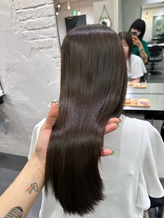 ミディアム カラー 梅田ハイトーン チダ ヒナノのヘアスタイル