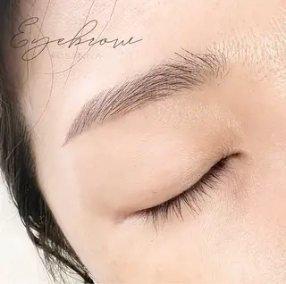 アイブロウ Rosanna 内田のマツエク・マツパデザイン