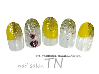 ネイル 中島 実穂のネイルデザイン