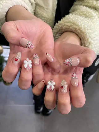 ネイル 【 ﾈｲﾘｽﾄ&ｱｲ ﾘｽﾄ】キヨカのネイルデザイン