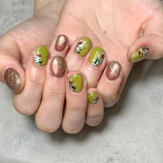 ネイル atelier　FIORITURA所属・FIORITURA aiのネイルデザイン