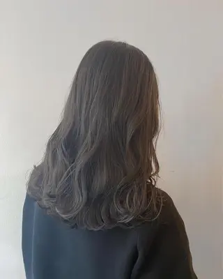 セミロング BOTTOMS所属・🌸透明感艶 カラー🌸Yuukiのヘアスタイル