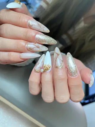 ネイル Flowerネイルサロン所属・. yukiのネイルデザイン