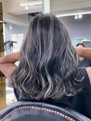 ミディアム senjyu GINZA所属・バレイヤージュ/ハイ ライト/庄司鉄平のヘアスタイル