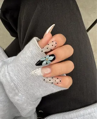 ネイル 印束 心春のネイルデザイン