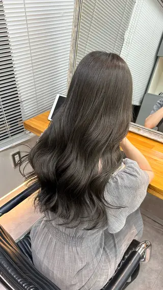 ロング カラー 🫧透明感ワンカラー 🫧mio 🫧のヘアスタイル