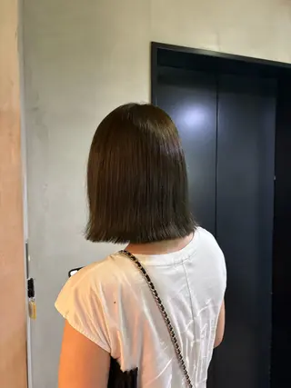 ミディアム カラー 伊賀本 夢麻のヘアスタイル