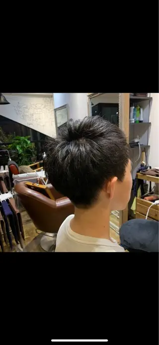 ショート et Douce所属・艶髪／髪質改善／ カワモトヒロトのヘアスタイル