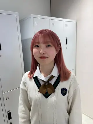 ミディアム カラー ボブ/ベージュ/ パーマ🪿近森ゆいのヘアスタイル