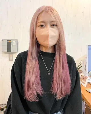 ロング カラー ウルフ/レイヤー/ ブリーチ/牧原歩夢のヘアスタイル