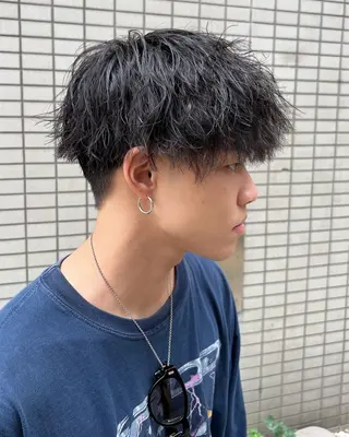 メンズ ボブ・韓国レイヤー・ くびれボブ・内藤康太のヘアスタイル