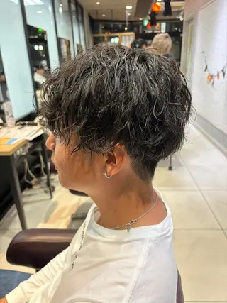 ミディアム 韓国風/メンズ アイブロウワックスの眉毛・アイブロウイメージ