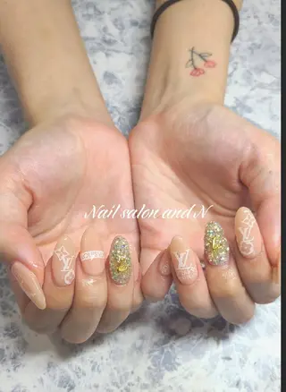 ネイル and Nのネイルデザイン