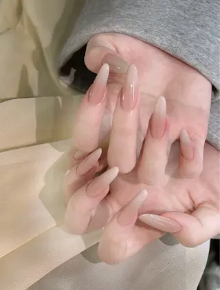 ネイル R  Nailsalon所属・Rネイルサロン みらいのネイルデザイン