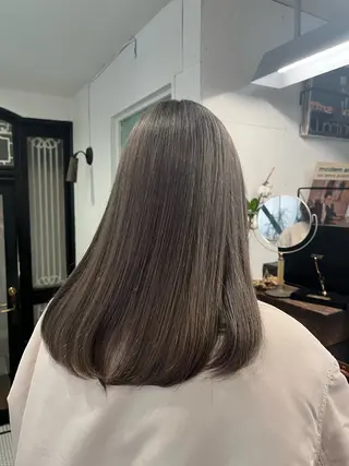 カラー ブリーチなし/透明感 /ショート/大世のヘアスタイル