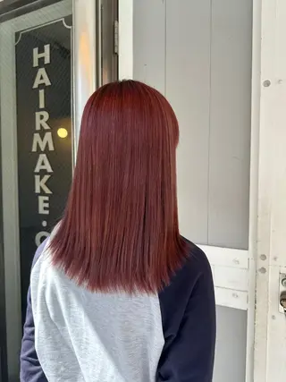 ミディアム miloc MOMOKAのヘアスタイル