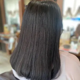 セミロング 加藤 実穂のヘアスタイル