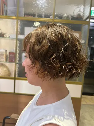 ショート パーマ ナルカワ アユミのヘアスタイル