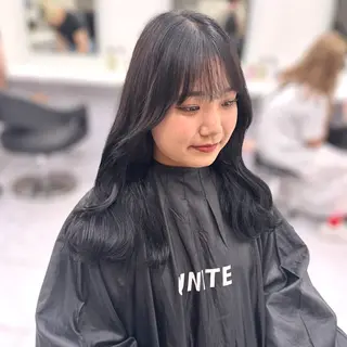 セミロング カラー ヘアアレンジ 顔まわりカット の達人のヘアスタイル