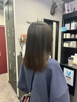 ミディアム 友滝 真菜美のヘアスタイル