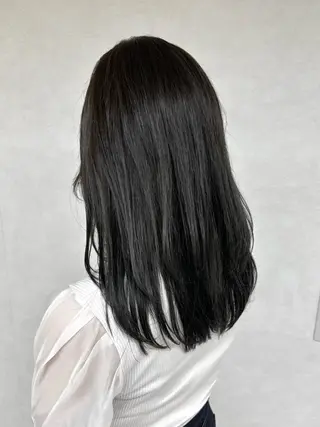 ミディアム Iris by artina 武蔵小杉店【イリス バイ アルティナ】所属・🎼レイヤー/顔周り カット/nene♬のヘアスタイル