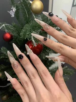 ネイル Tini ANA.CHUOのネイルデザイン